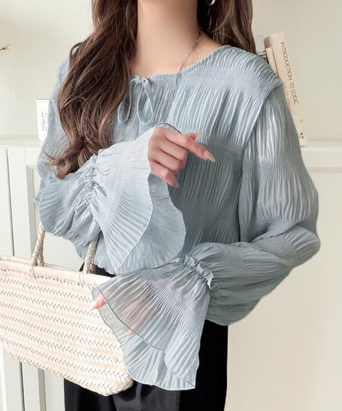 涼やかに、品よく、愛らしく。前後2wayリボンキャンディスリーブシアープリーツブラウス（長袖） ce1010538