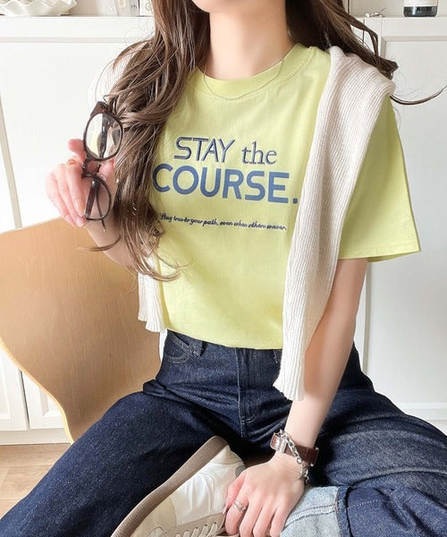 【sustaina+】シンプルなのに格上げ感抜群。オーガニックコットン100%前後2wayロゴ刺繍＆フロッキーTシャツ(半袖) ce1260399