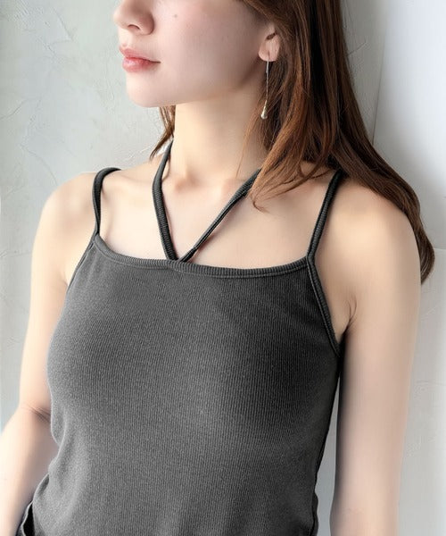 【mily bilet】オールシーズンの必需品！カップ付きホルターネック風ストラップキャミソール mi1019086