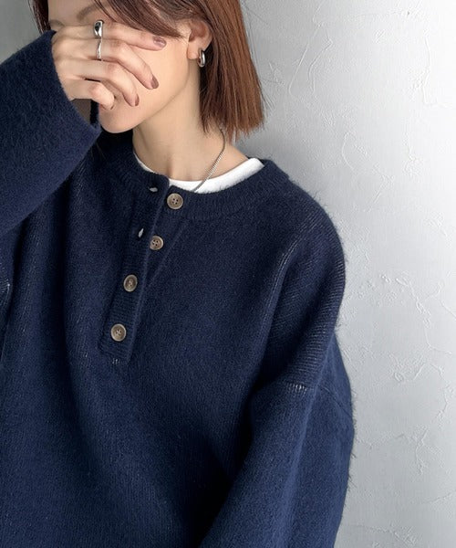 自然な華奢見え。さりげない配色でこなれ感を演出♪ダブルフェイス素材クルーネック配色ニットプルオーバー（長袖） ce1380004