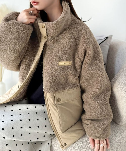 《JaVaジャバコラボ》暖かく包み込む、私のもこもこちゃん♪異素材MIXボア×ナイロン切替スタンドカラージャケット jv1240139