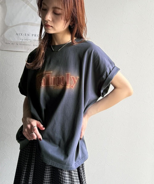 1枚で着映える。平和グラフィックスプレー風ロゴ半袖Tシャツ(オーバーサイズ） ce1050270