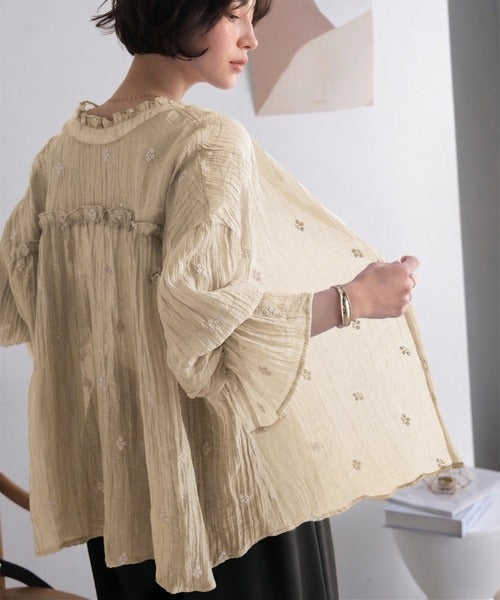 【Classical Evon】風をまとうように、涼やかに映える。前後2wayシアー楊柳小花柄刺繍フリルブラウス ev1240129
