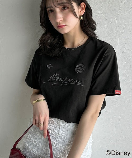 大人女子必見！　綿100％「ディズニー」サイン風刺繍Tシャツ（半袖） ce1330037