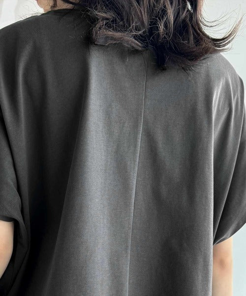ひんやり素材で涼しく快適に。こなれタックデザインの半袖フレンチスリーブカットソー。（接触冷感機能付き） ce1050264
