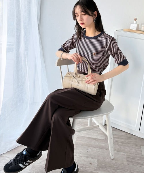 大人可愛いの新定番。袖リンガーボートネック胸刺繍ボーダーTシャツ（半袖） ce1260419