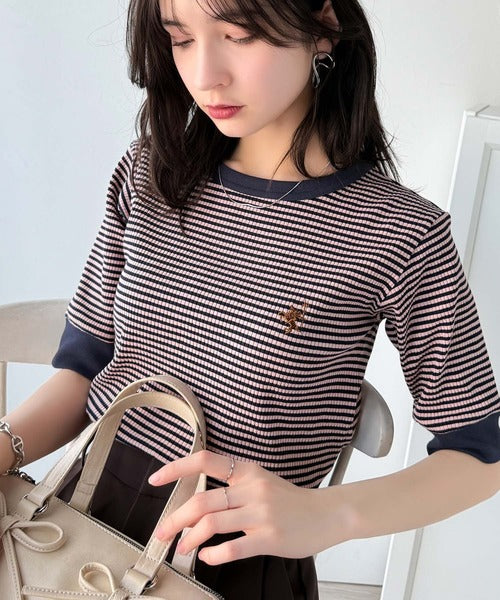 大人可愛いの新定番。袖リンガーボートネック胸刺繍ボーダーTシャツ（半袖） ce1260419