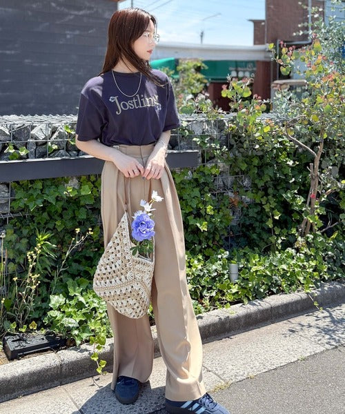 ナチュラルな中に、さりげない華。綿100％ロゴ×フラワー刺繍ビッグTシャツ（半袖） ce1260485