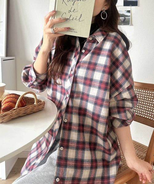 トレンド感たっぷり、ゆったりとしたシルエットで大人の抜け感を演出。微起毛オーバーサイズチェックシャツ ce1010567