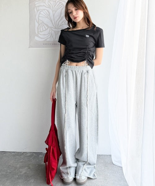 【mily bilet】自分らしさが光る。ワンショルダー胸刺繍肩リボンドロストカットソー mi1329018