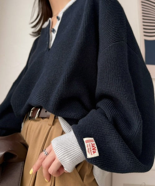 《JaVaジャバコラボ》ふっくら、袖たっぽり。ワッフル編みヘンリーネックオーバーサイズ配色ニット jv1350022