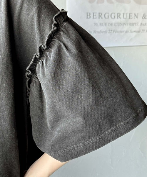 レディなヴィンテージスタイル。綿100％カレッジピグメント袖フリルTシャツ ce1020221