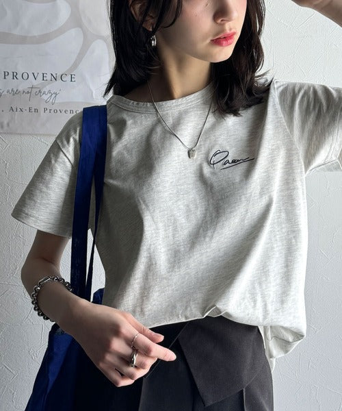 【sustaina+】こなれ感たっぷり。オーガニックコットン100％胸元PAEAN刺繍Tシャツ(半袖) ce1260401
