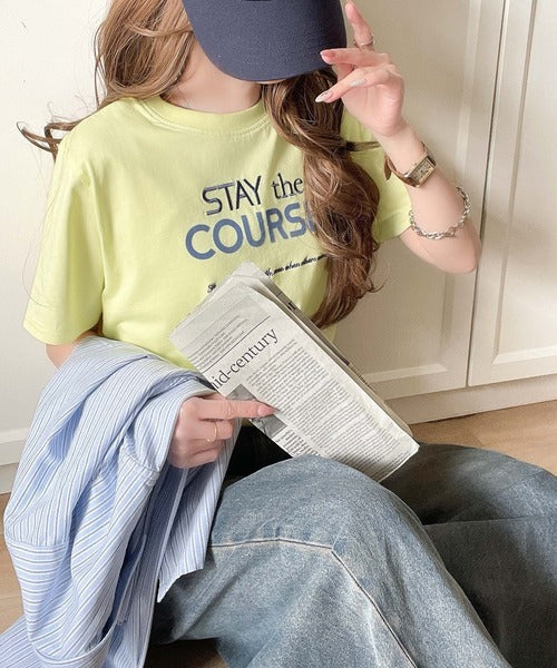 【sustaina+】シンプルなのに格上げ感抜群。オーガニックコットン100%前後2wayロゴ刺繍＆フロッキーTシャツ(半袖) ce1260399
