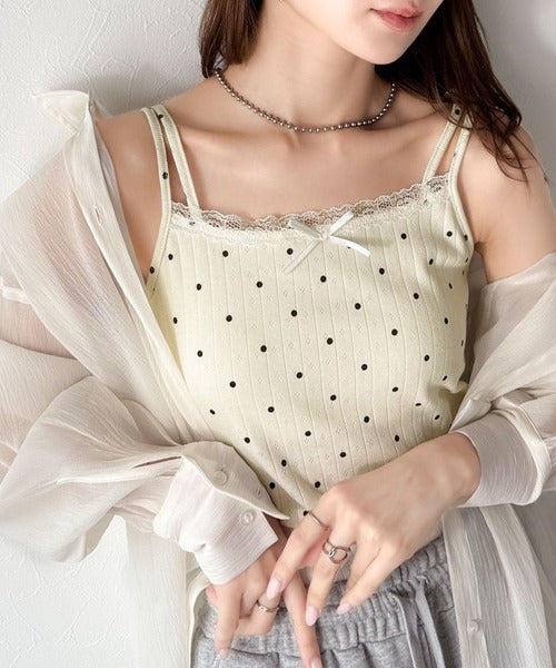 【mily bilet】１枚で今っぽデザイン。小花柄ダブルストラップリボンカップ付きレースキャミソール mi1019081