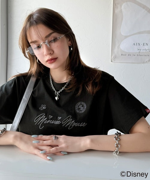 大人女子必見！　綿100％「ディズニー」サイン風刺繍Tシャツ（半袖） ce1330037