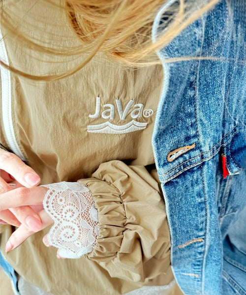 《JaVa ジャバコラボ》レトロで小粋な配色。胸刺繍入り配色ナイロンハーフジップ jv1110085