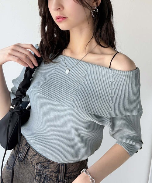 大人フェミニンな着こなし。オフショルリブニット(半袖) ce1020234