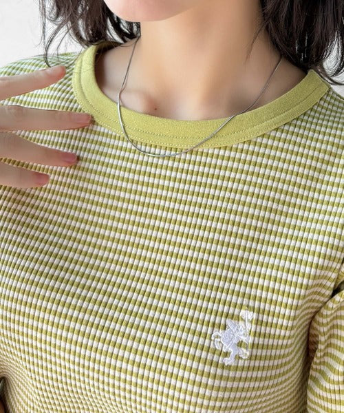 大人可愛いの新定番。袖リンガーボートネック胸刺繍ボーダーTシャツ（半袖） ce1260419