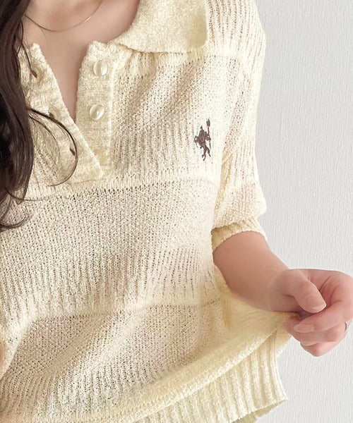 カジュアルコーデを格上げする。ワンポイント刺繍ブークレポロニットトップス(半袖) ce1260392
