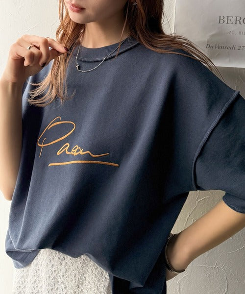 《JaVaジャバコラボ》大胆ロゴで魅せる。前後2way裏毛胸元PAEANロゴ半袖Tシャツ jv1260422