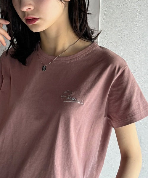 【sustaina+】こなれ感たっぷり。オーガニックコットン100％胸元PAEAN刺繍Tシャツ(半袖) ce1260401