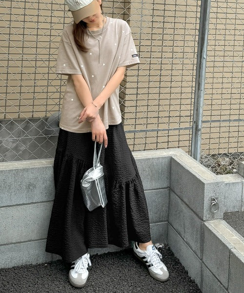 《JaVaジャバコラボ》春夏のカジュアルに、大人の“可愛い”をプラス。ミニハート刺繍Tシャツ（半袖） jv1010470