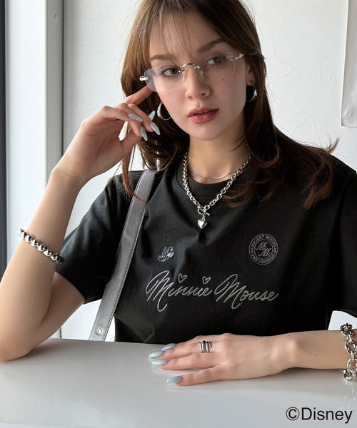 大人女子必見！　綿100％「ディズニー」サイン風刺繍Tシャツ（半袖） ce1330037