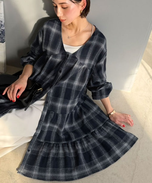 【Classical Evon】華やかさと体型カバーを両立する、着回し抜群な1枚。前後2wayパナマ風ティアードチュニック（長袖） ev1010591