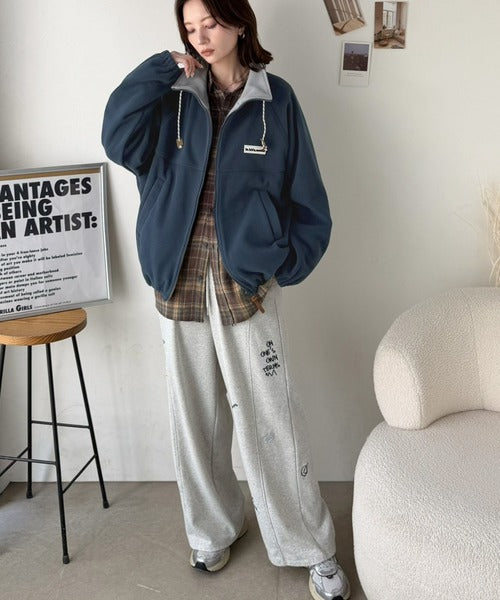 《JaVa ジャバコラボ》配色で魅せる、大人のアウトドアスタイル。フリース配色ジップブルゾン jv1240146