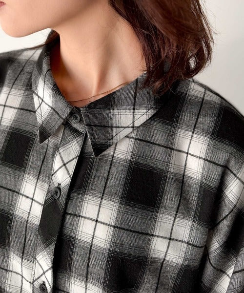 トレンド感たっぷり、ゆったりとしたシルエットで大人の抜け感を演出。微起毛オーバーサイズチェックシャツ ce1010567