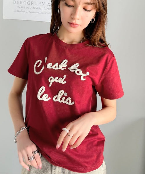 【mily bilet】着るだけでオシャレ感！ロゴプレート付きカラーフレンチコード刺繍Tシャツ(半袖) mi1329015