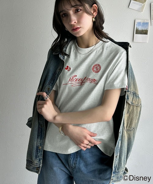 大人女子必見！　綿100％「ディズニー」サイン風刺繍Tシャツ（半袖） ce1330037