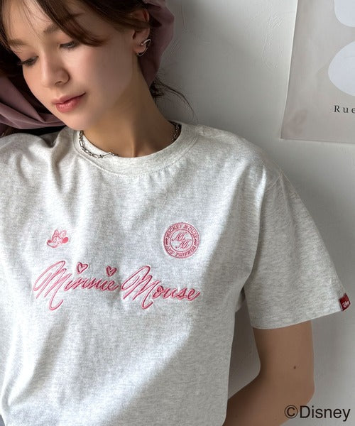 大人女子必見！　綿100％「ディズニー」サイン風刺繍Tシャツ（半袖） ce1330037