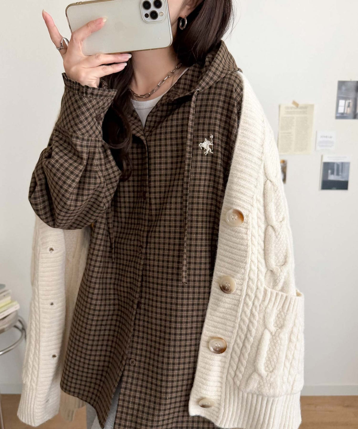 袖口フリルが最旬。胸刺繍入り起毛チェック柄フーディーシャツ（長袖） ce1010665