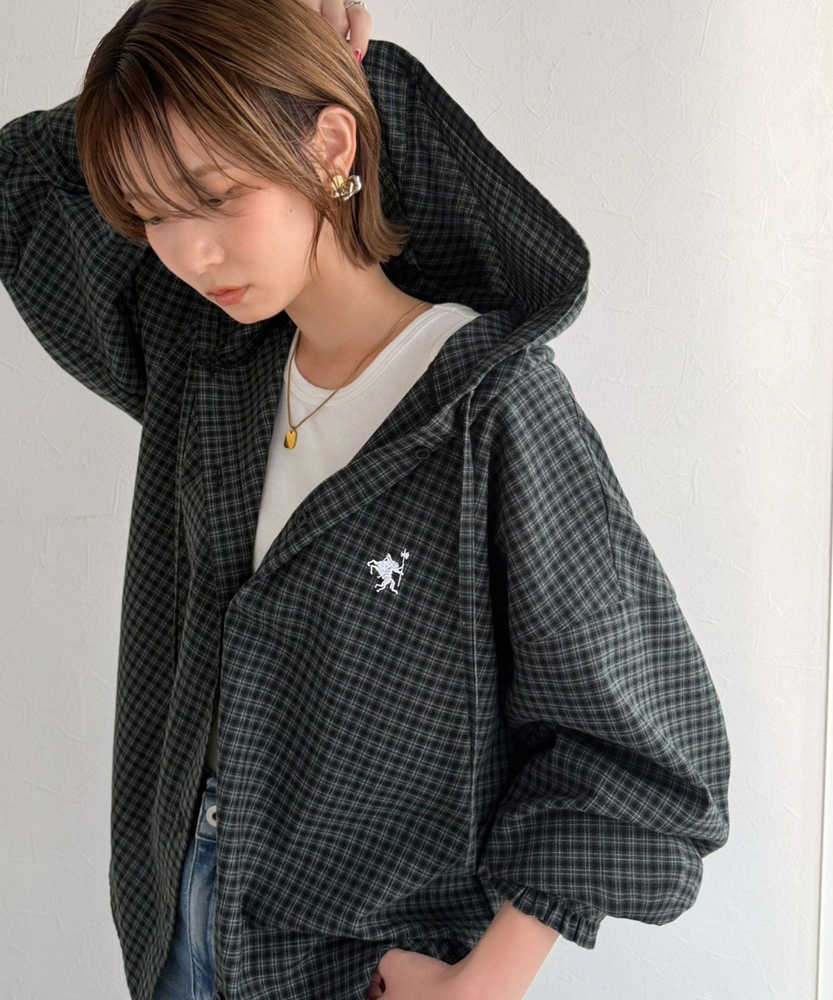 袖口フリルが最旬。胸刺繍入り起毛チェック柄フーディーシャツ（長袖） ce1010665