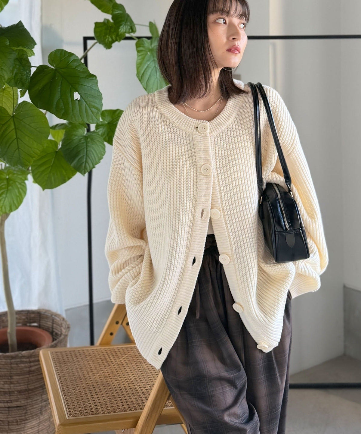 《JaVaジャバコラボ》お洒落偏差値、即上昇！バックカレッジロゴワッペンサマーニットカーディガン（長袖） jv1330078