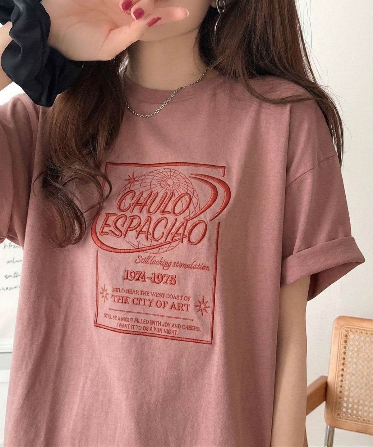 《JaVaジャバコラボ》シンプル派にも推したい！綿100％グラフィック刺繍Tシャツ（半袖） jv1050356