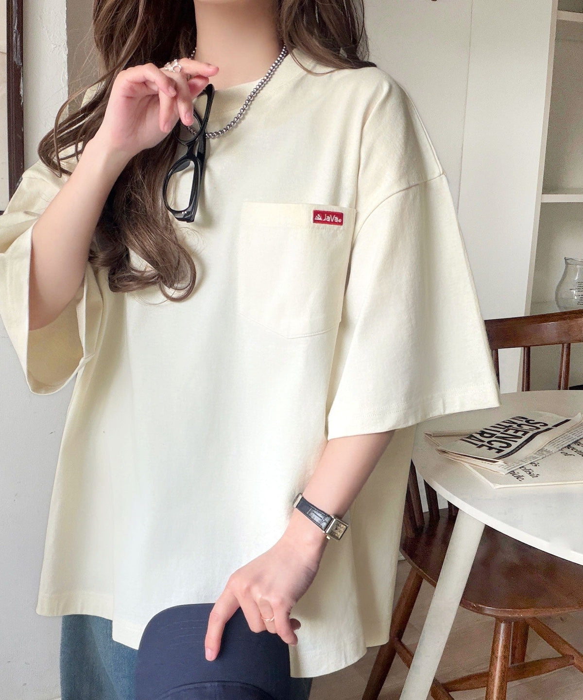 《JaVa ジャバコラボ》大人の魅力を引き立てる、綿100%個性派TEE！韓国刺繍レシピオーバーサイズロゴTシャツ jv1050365