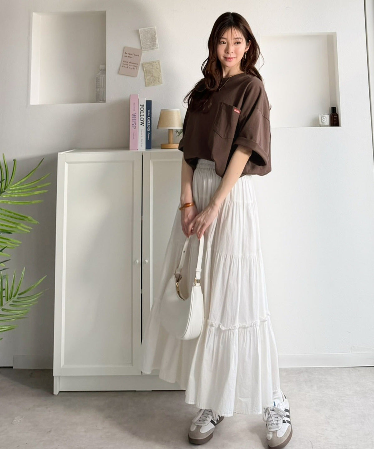 《JaVa ジャバコラボ》大人の魅力を引き立てる、綿100%個性派TEE！韓国刺繍レシピオーバーサイズロゴTシャツ jv1050365