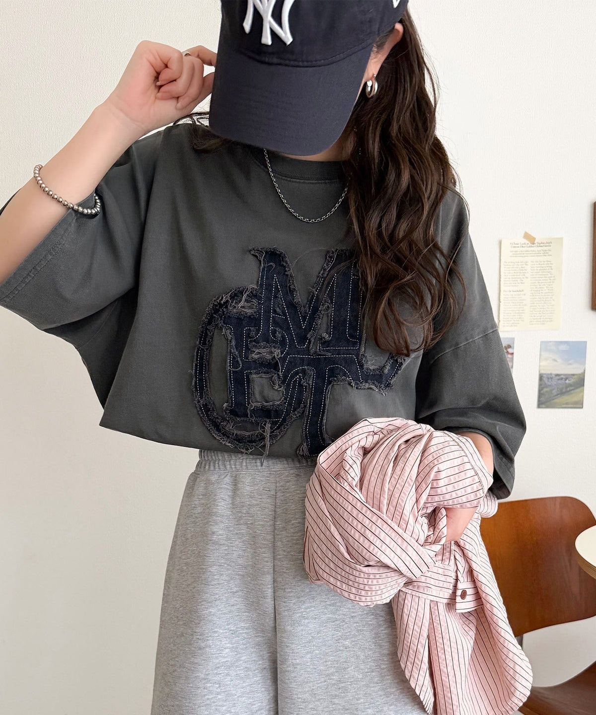 【mily bilet】いつものカジュアルに、遊びをひとさじ。デニムフリンジワッペン使いコットン100%オーバーサイズTシャツ（半袖） mi1329086