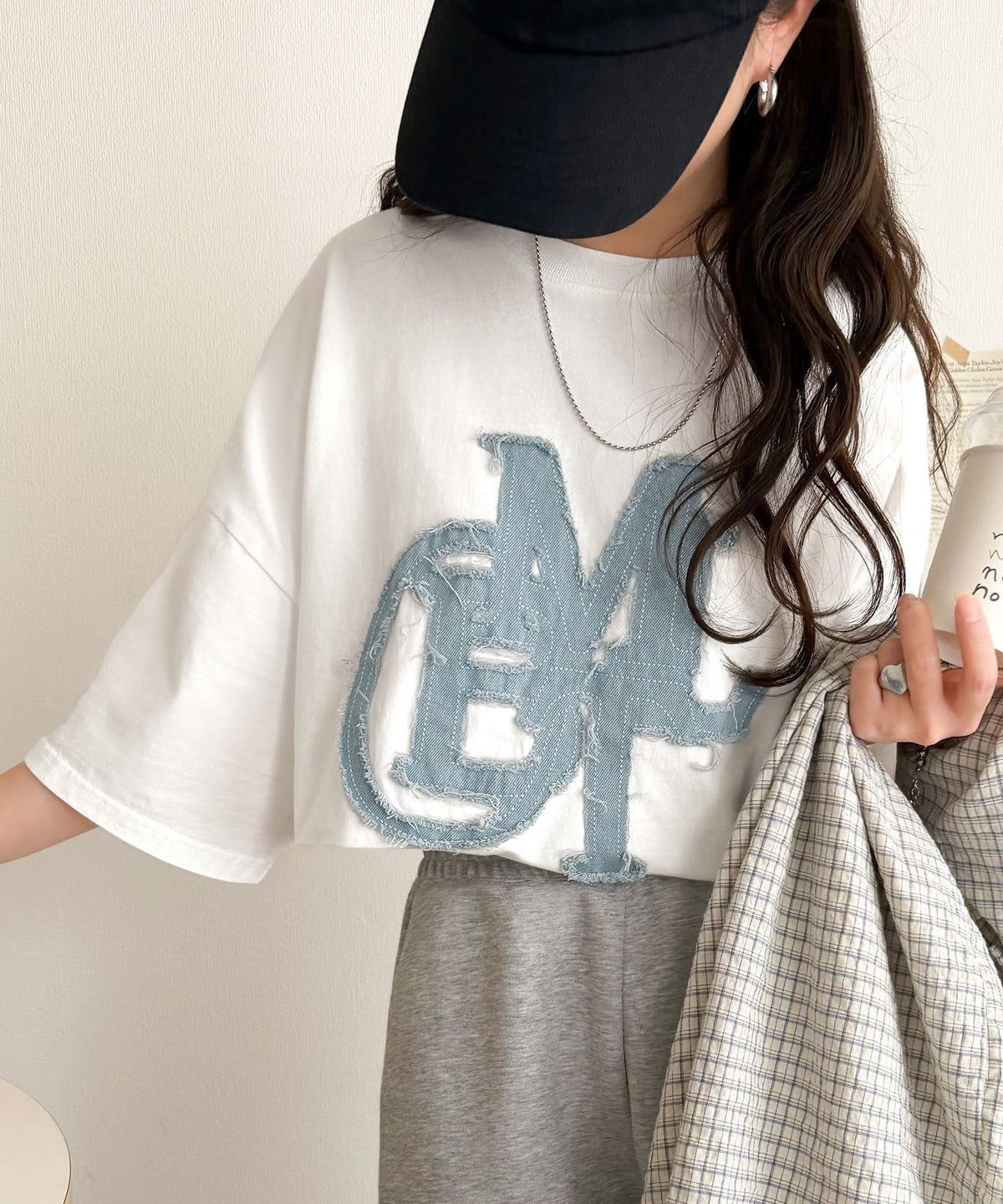 【mily bilet】いつものカジュアルに、遊びをひとさじ。デニムフリンジワッペン使いコットン100%オーバーサイズTシャツ（半袖） mi1329086