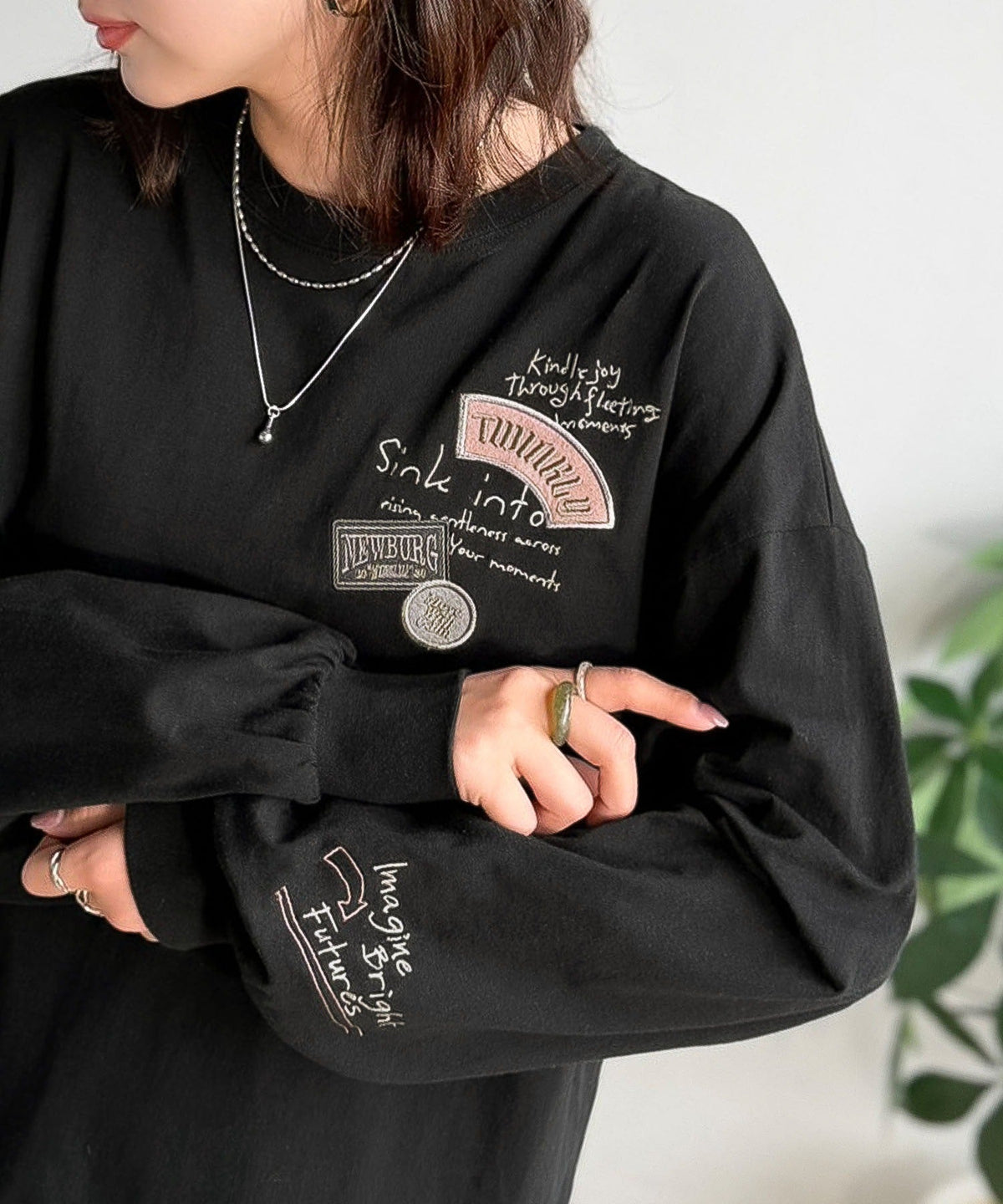ゆるさの中に「ちょうどいい」お洒落感！綿100％刺繍ワッペンドルマンロンTEE（長袖） ce1260619