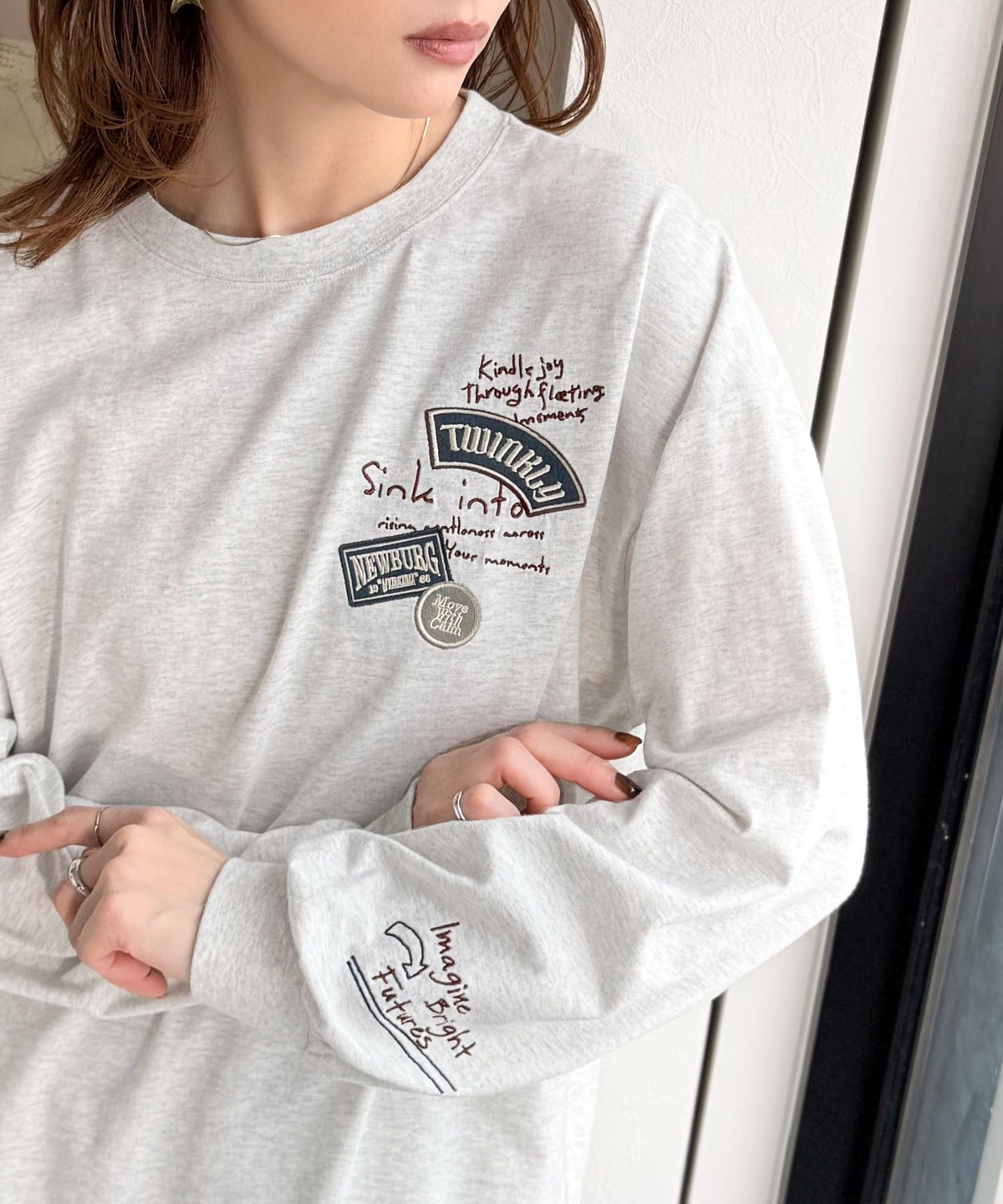 ゆるさの中に「ちょうどいい」お洒落感！綿100％刺繍ワッペンドルマンロンTEE（長袖） ce1260619