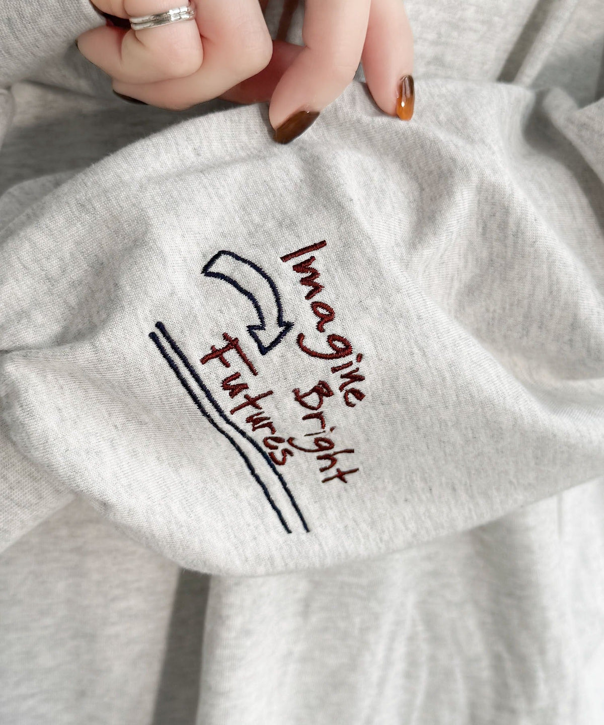 ゆるさの中に「ちょうどいい」お洒落感！綿100％刺繍ワッペンドルマンロンTEE（長袖） ce1260619