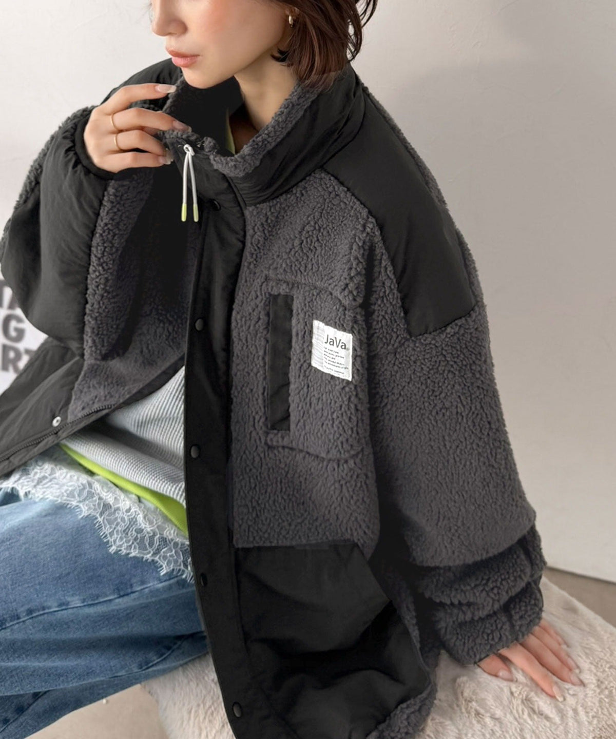 《JaVaジャバコラボ》レトロ感漂う、暖かもこもこアウター。異素材切替えダブルジップボアブルゾン jv1265092