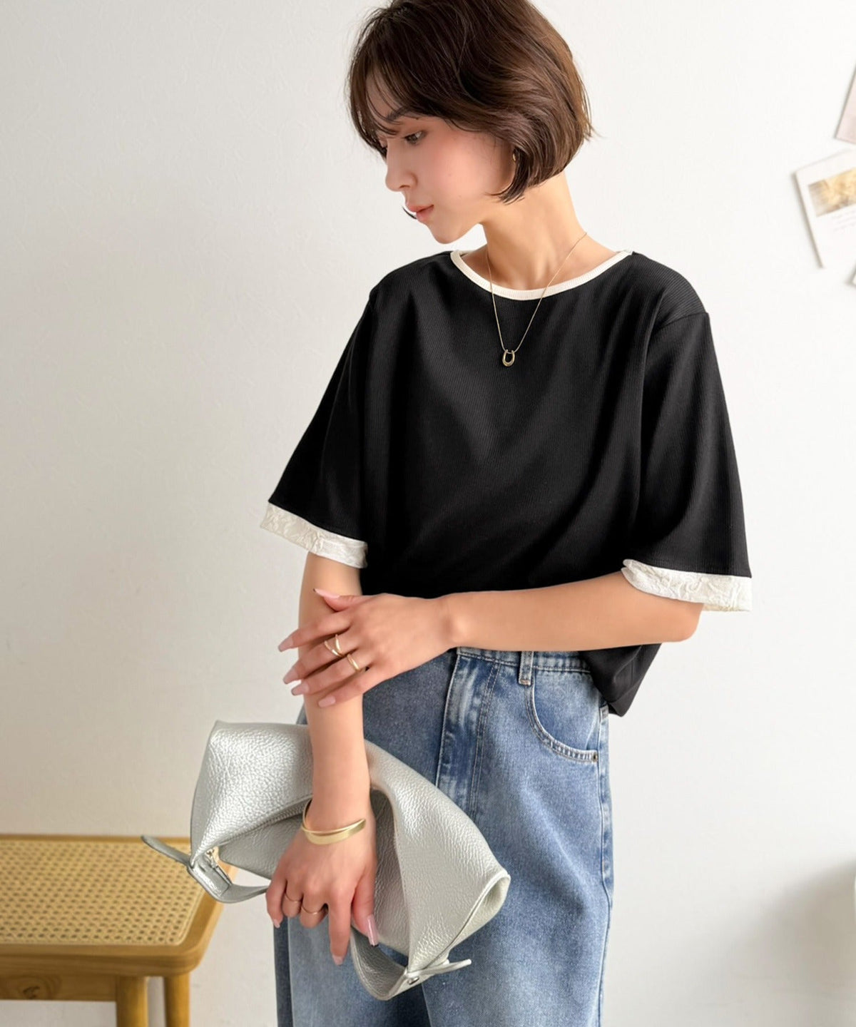 異素材と配色で上品に華やぐ。ふくれジャガード×リブの大人可愛いハーフスリーブトップス（半袖） ce1330109