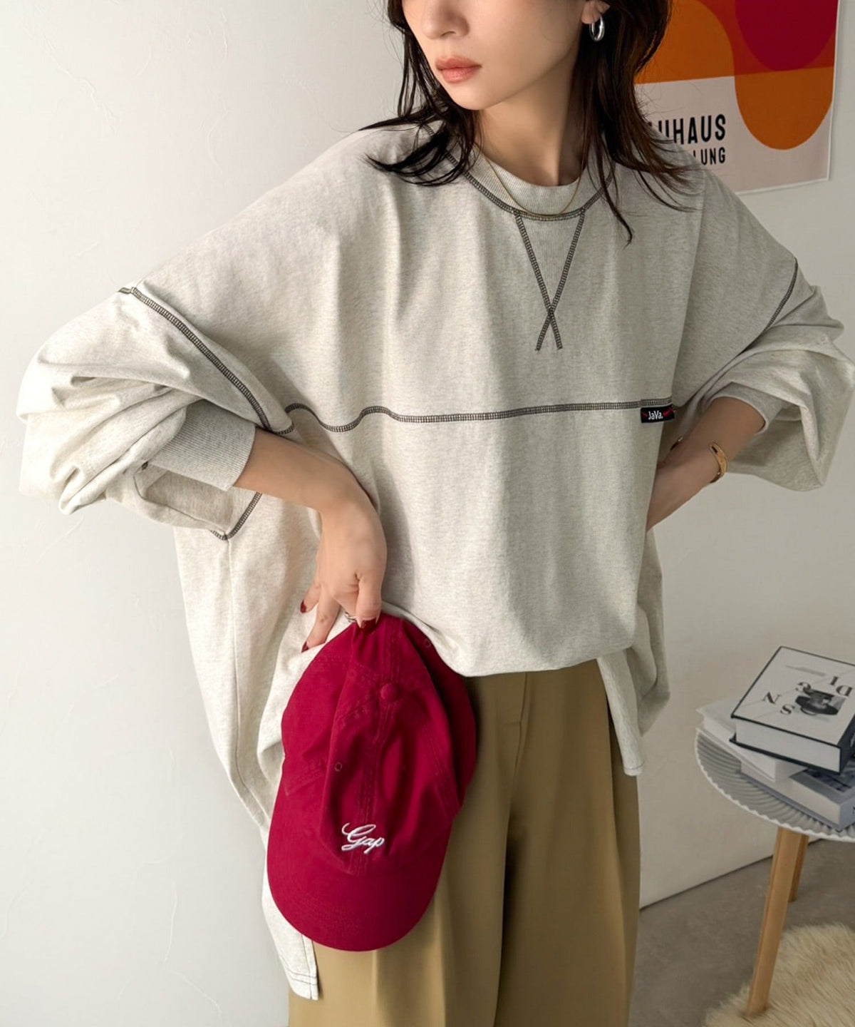 《Javaジャバコラボ》大胆なルーズ感が目を惹く。綿100％配色ステッチスーパービックフットボールロンT（長袖） jv1050394