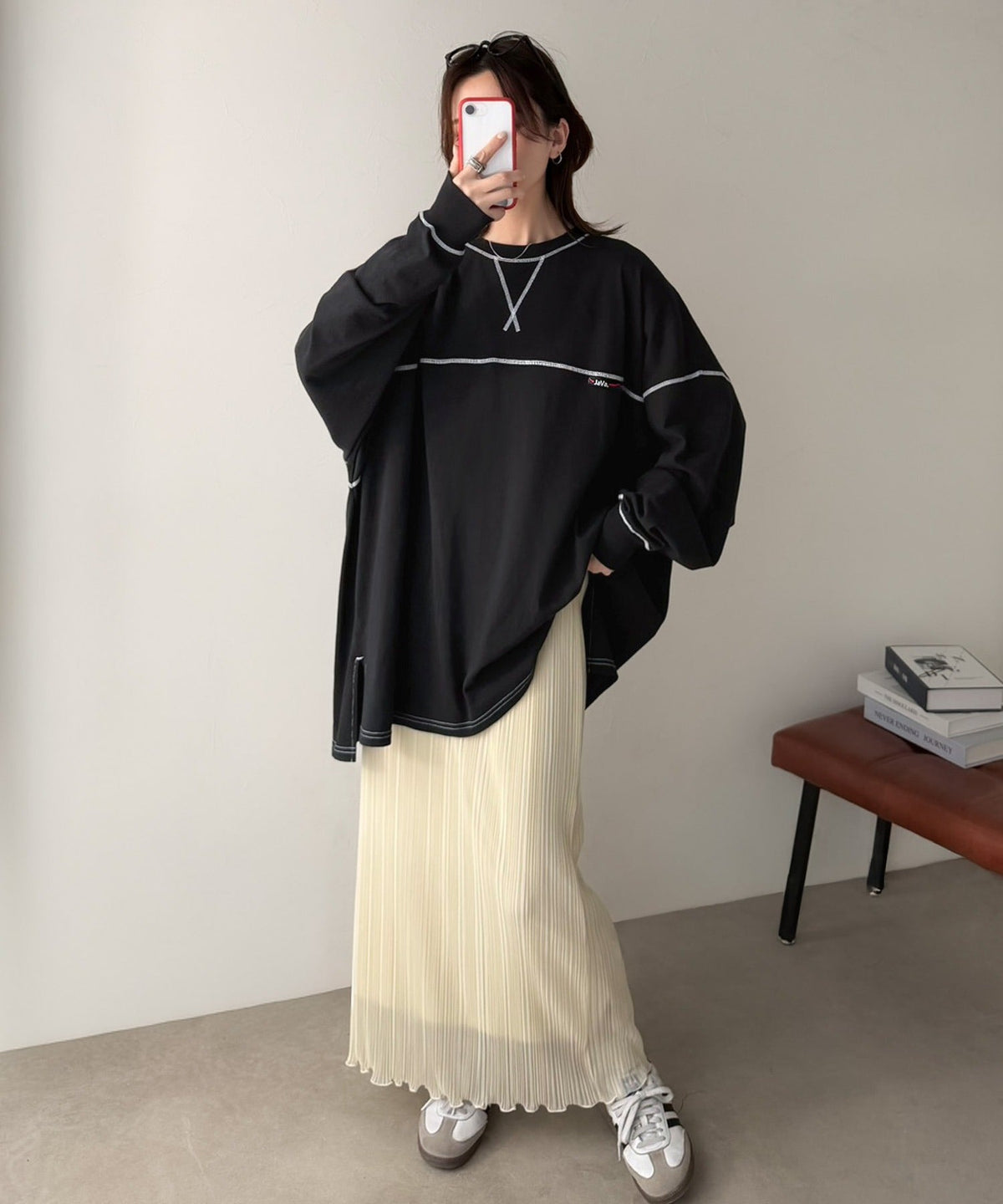 《Javaジャバコラボ》大胆なルーズ感が目を惹く。綿100％配色ステッチスーパービックフットボールロンT（長袖） jv1050394