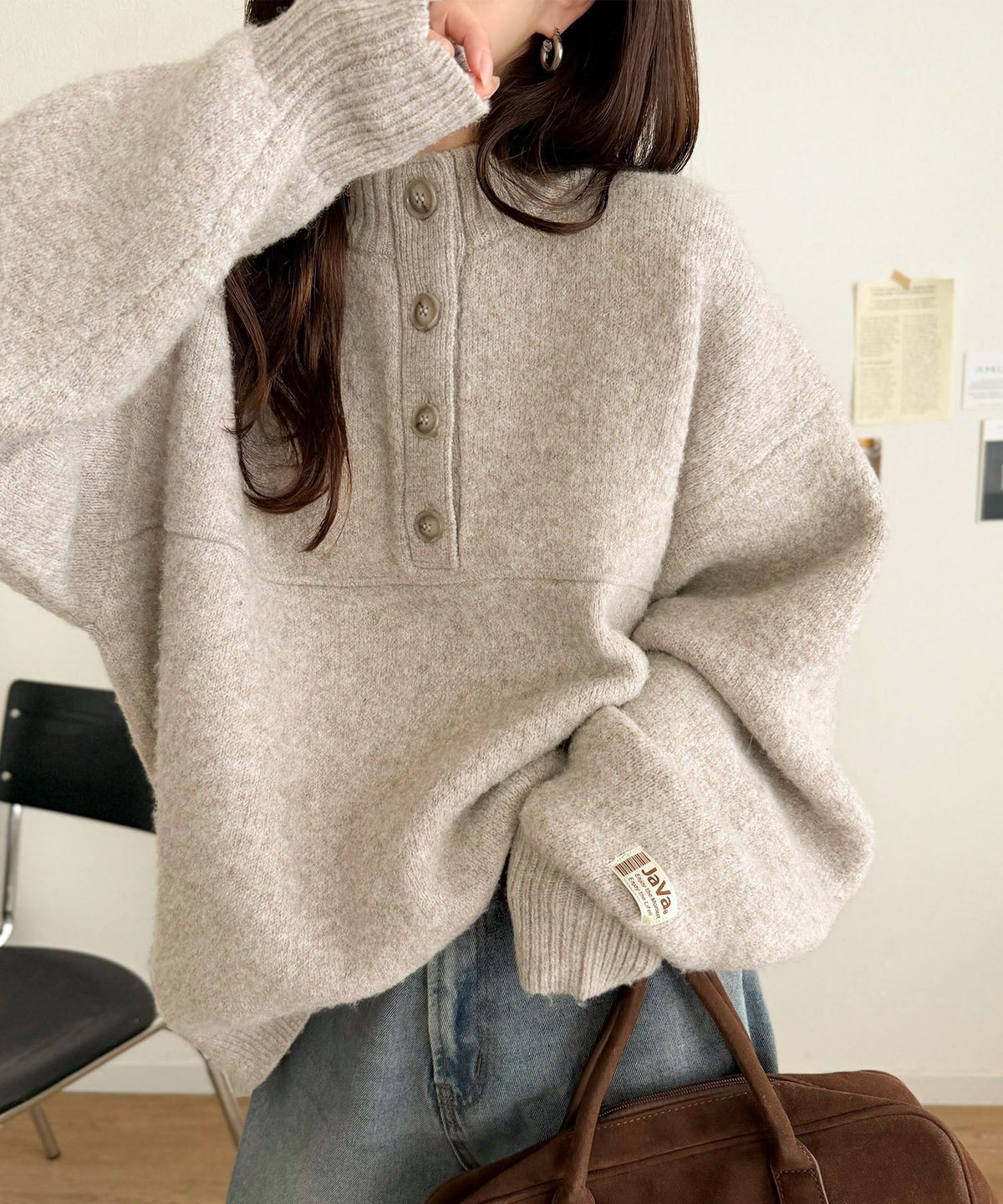 《JaVaジャバコラボ》ふんわり袖たっぽり。配色テープアノラック風ニットプルオーバー jv1380013